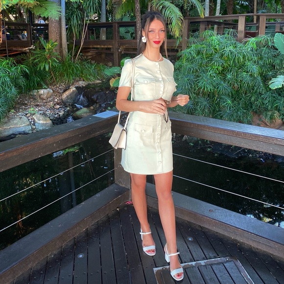 Meet your Posher, Océane - Picture 1 of 1